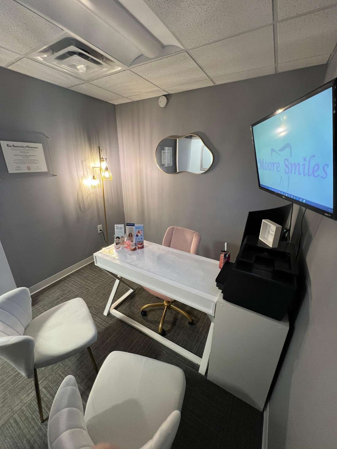 Sweetwater Dentist | Cosmetic Dentistry Consultation Room